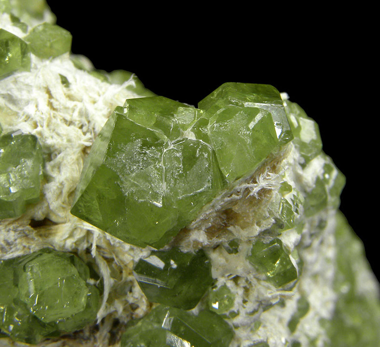 Andradite (var - Demantoid)