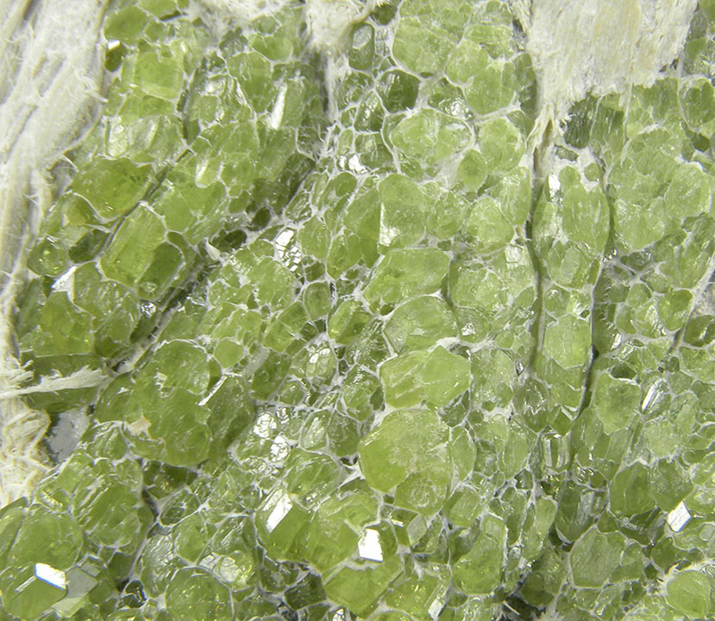 Andradite (var - Demantoid)