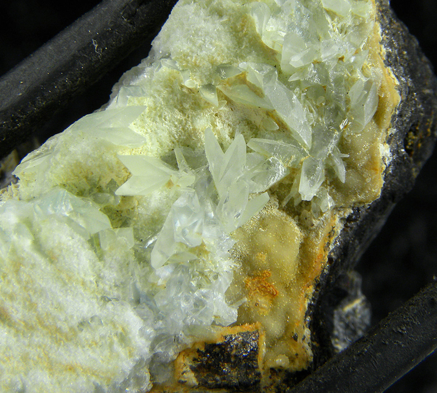 Phosphophyllite with Siderite & Sphalerite