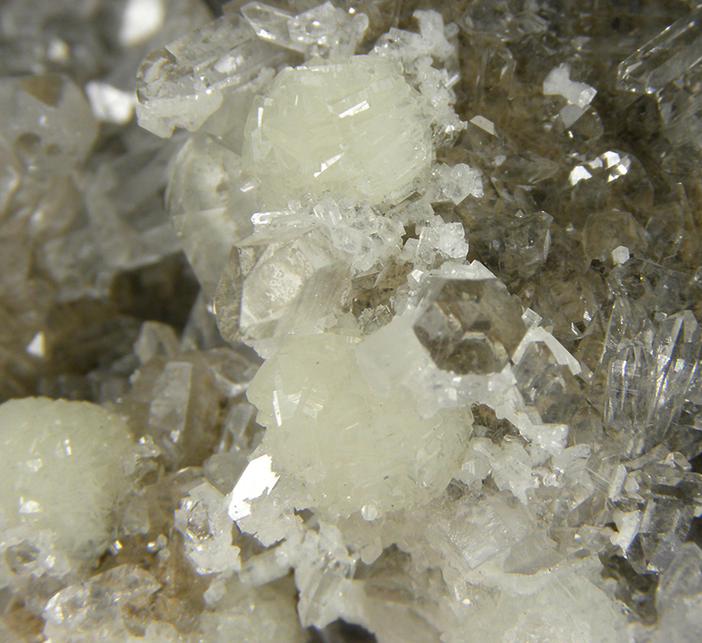 Wavellite with Quartz