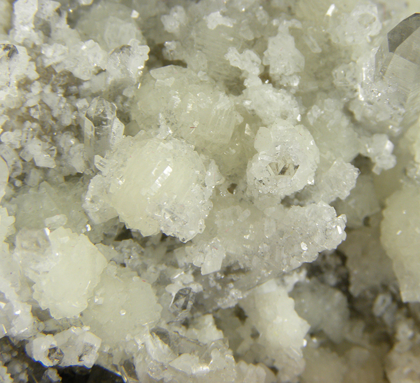Wavellite with Quartz