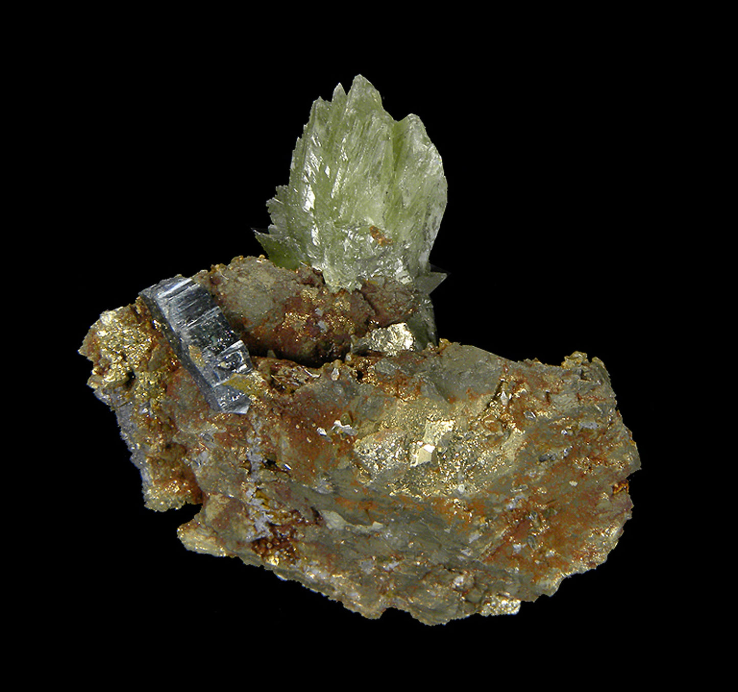 Ludlamite with Vivianite on matrix
