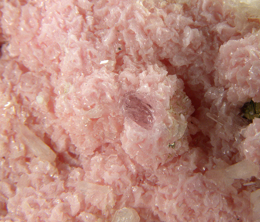 Rhodochrosite with Stilbite(!) & Chalcopyrite