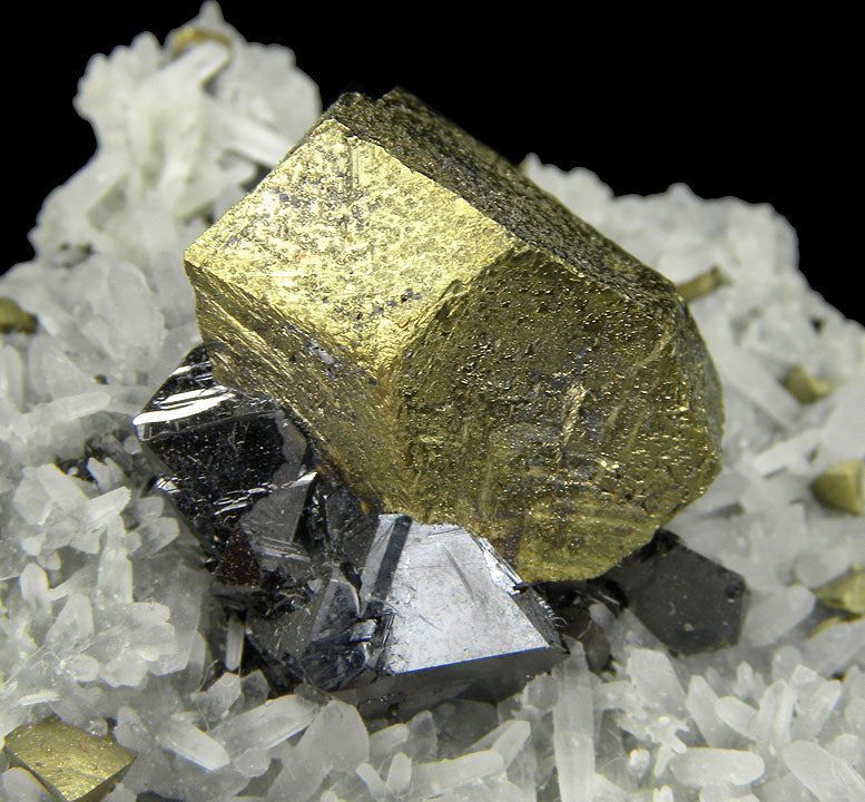 Chalcopyrite with Sphalerite on Quartz