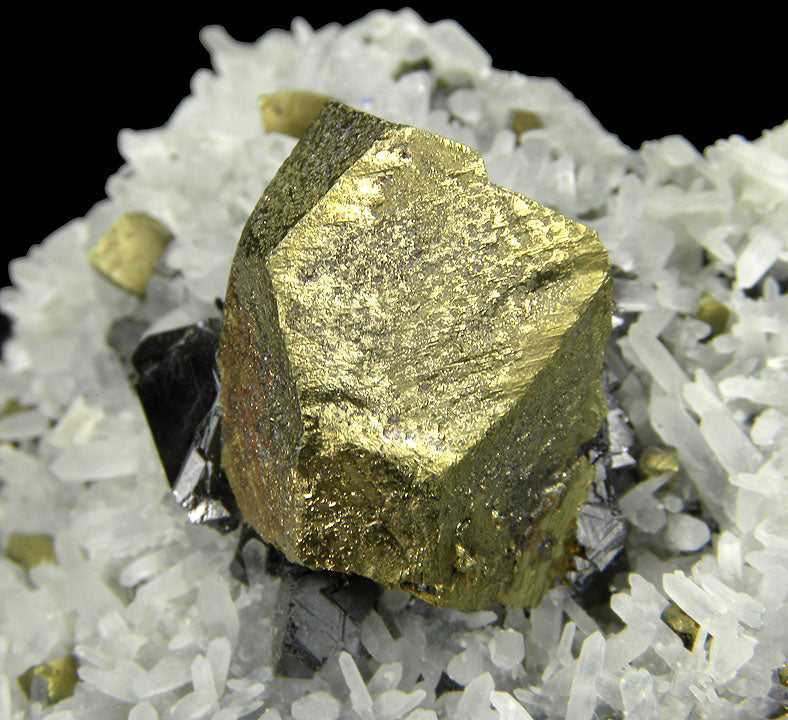 Chalcopyrite with Sphalerite on Quartz