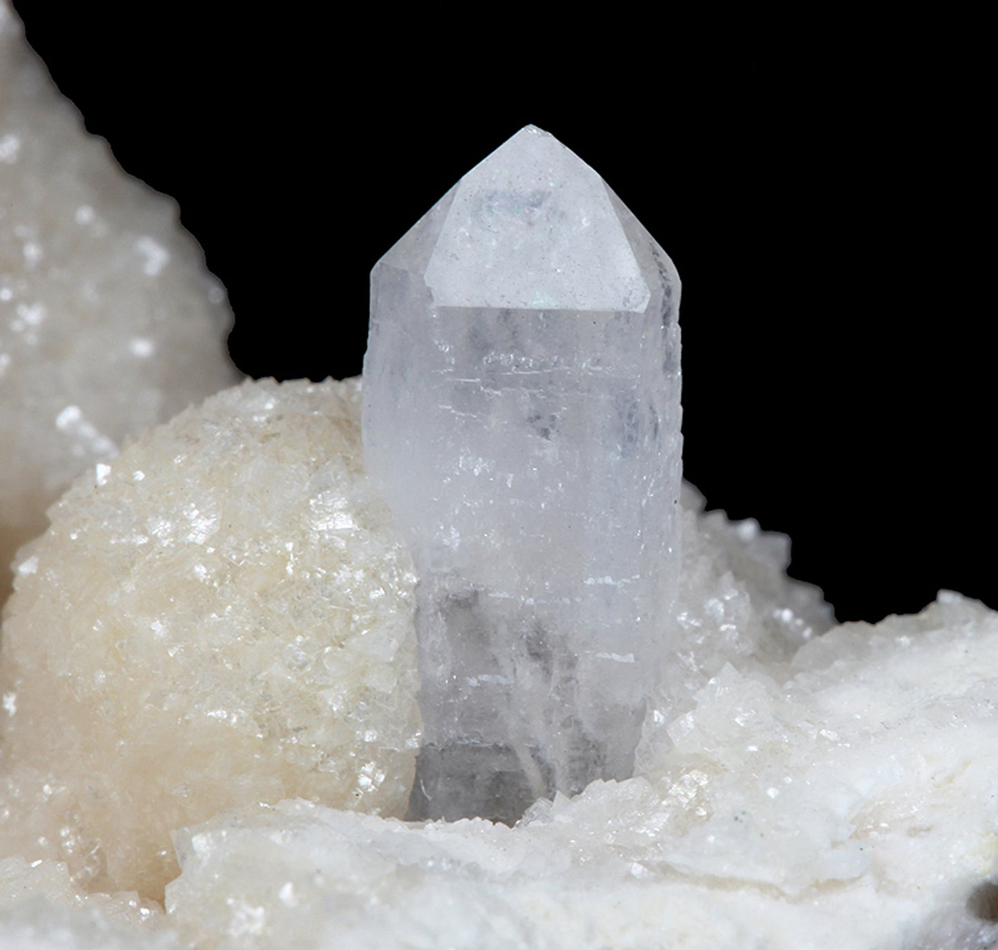 Dolomite with Quartz
(Fe and Mn bearing) (near Kutnohorite)