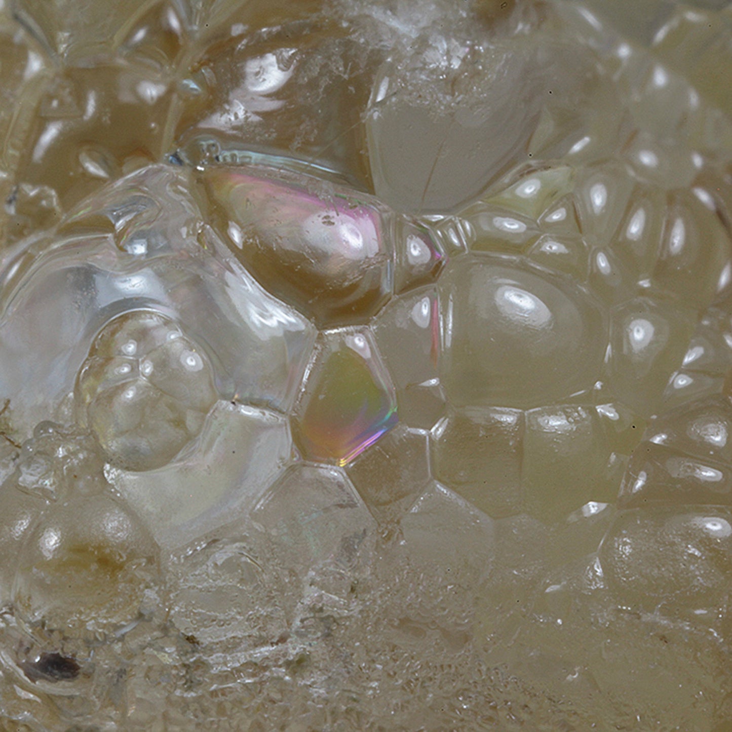 Opal
(var: Opal-AN) / (var: Hyalite Opal)
(“Blood Vessel Opal”)
