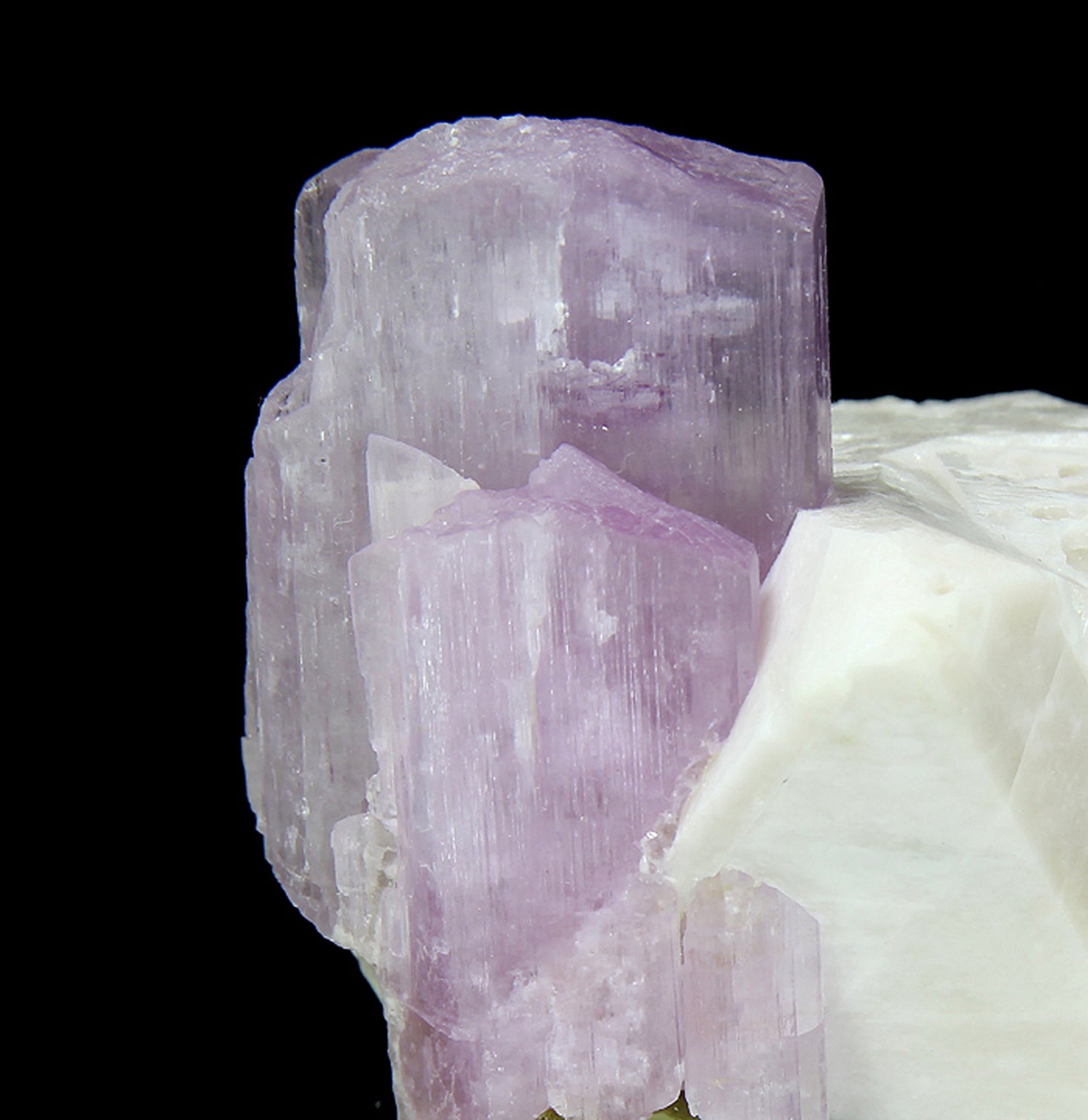 Spodumene (var: Kunzite) with Tourmaline and Microlite on Microcline
