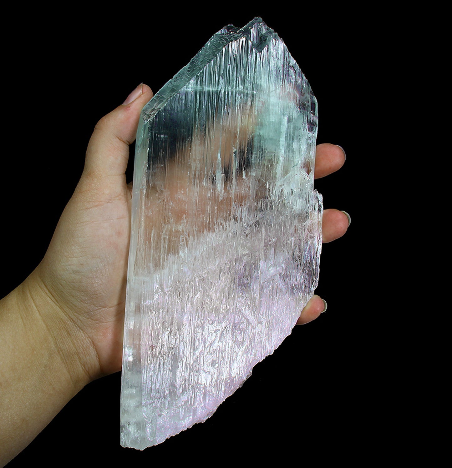 Spodumene (var: Kunzite)