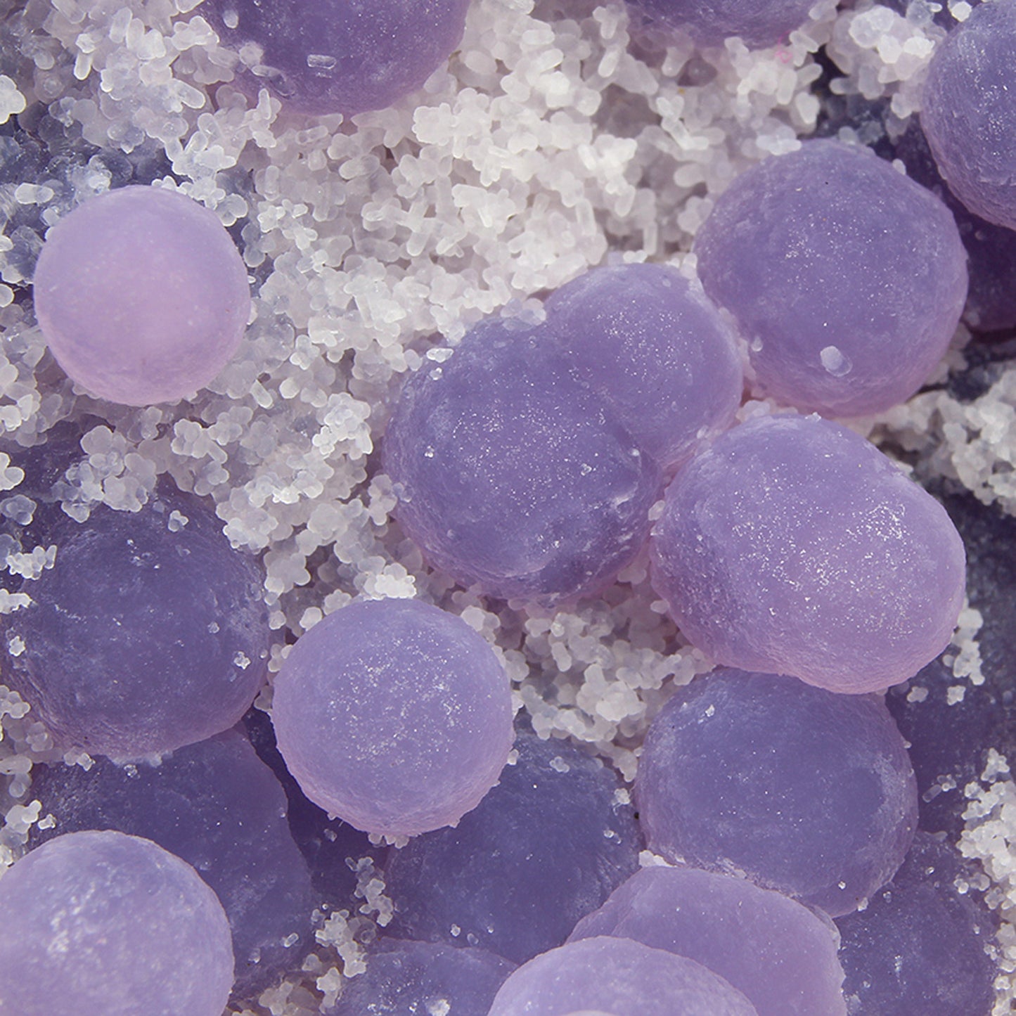 Quartz (var: Chalcedony) / (var:Agate) / ("Grape Chalcedony / Grape Agate")