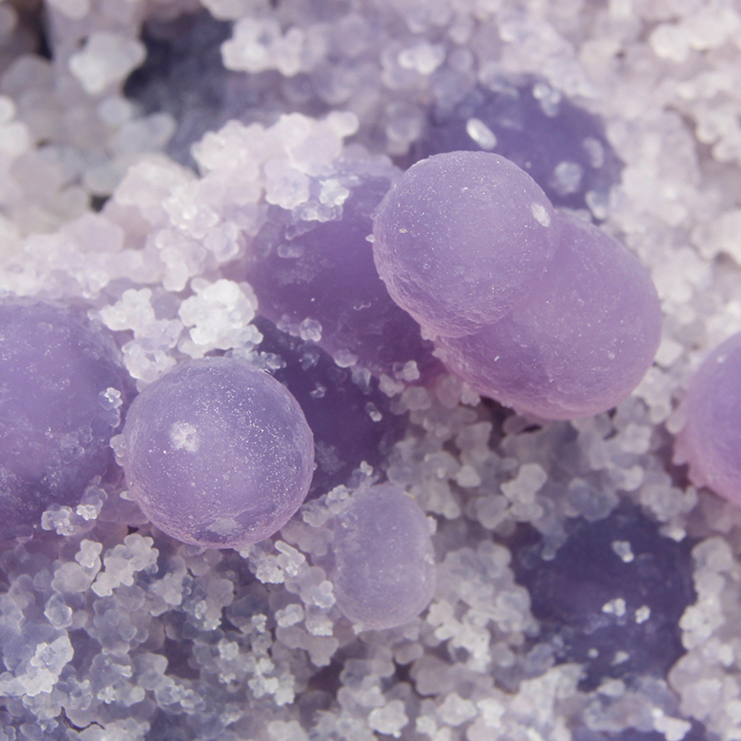 Quartz (var: Chalcedony) / (var:Agate) / ("Grape Chalcedony / Grape Agate")