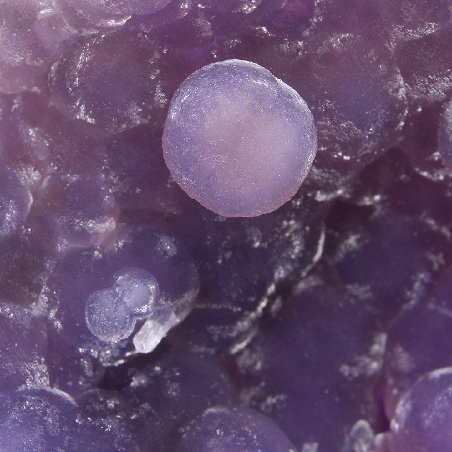 Quartz (var: Chalcedony) / (var:Agate) / ("Grape Chalcedony / Grape Agate")
