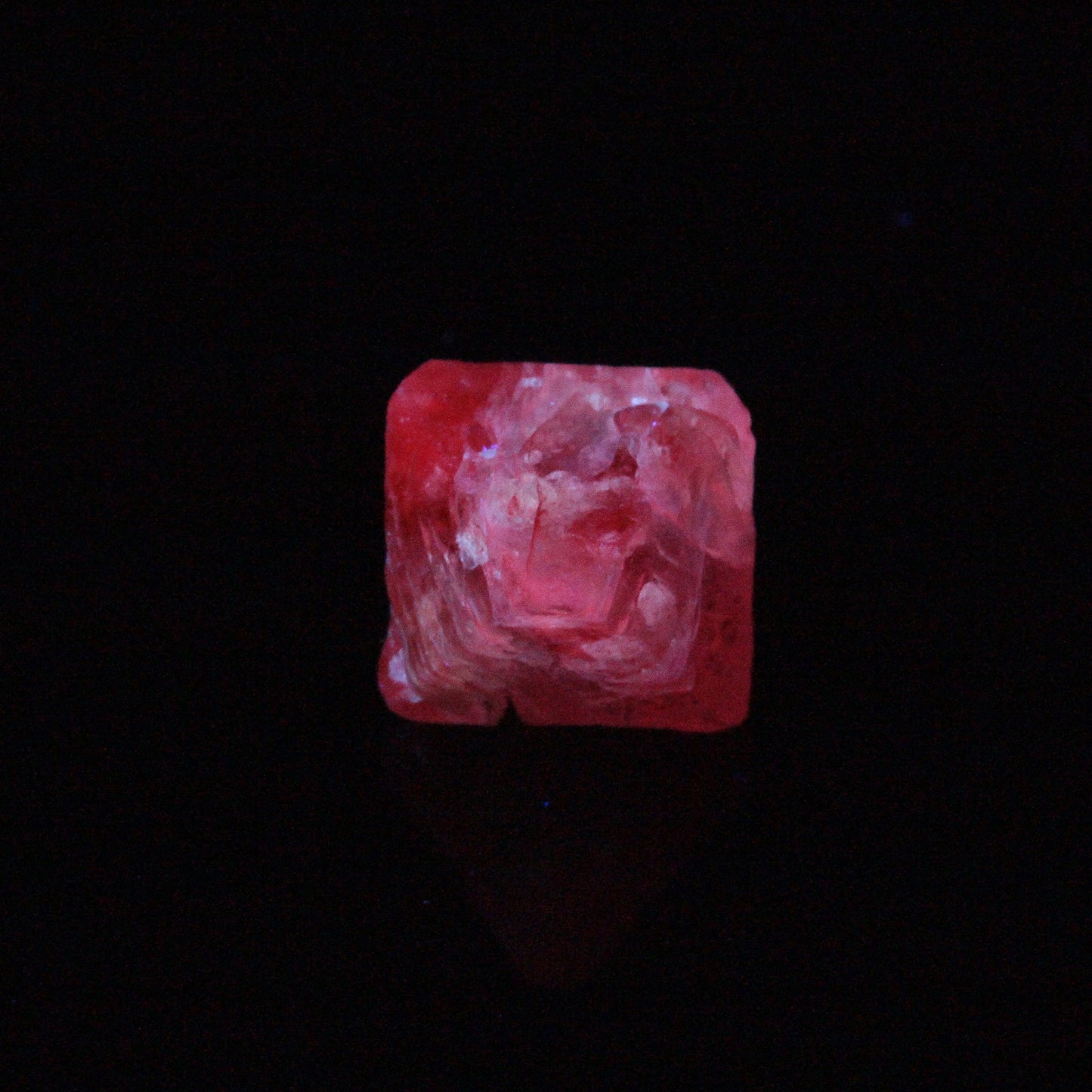 Spinel
("floater")