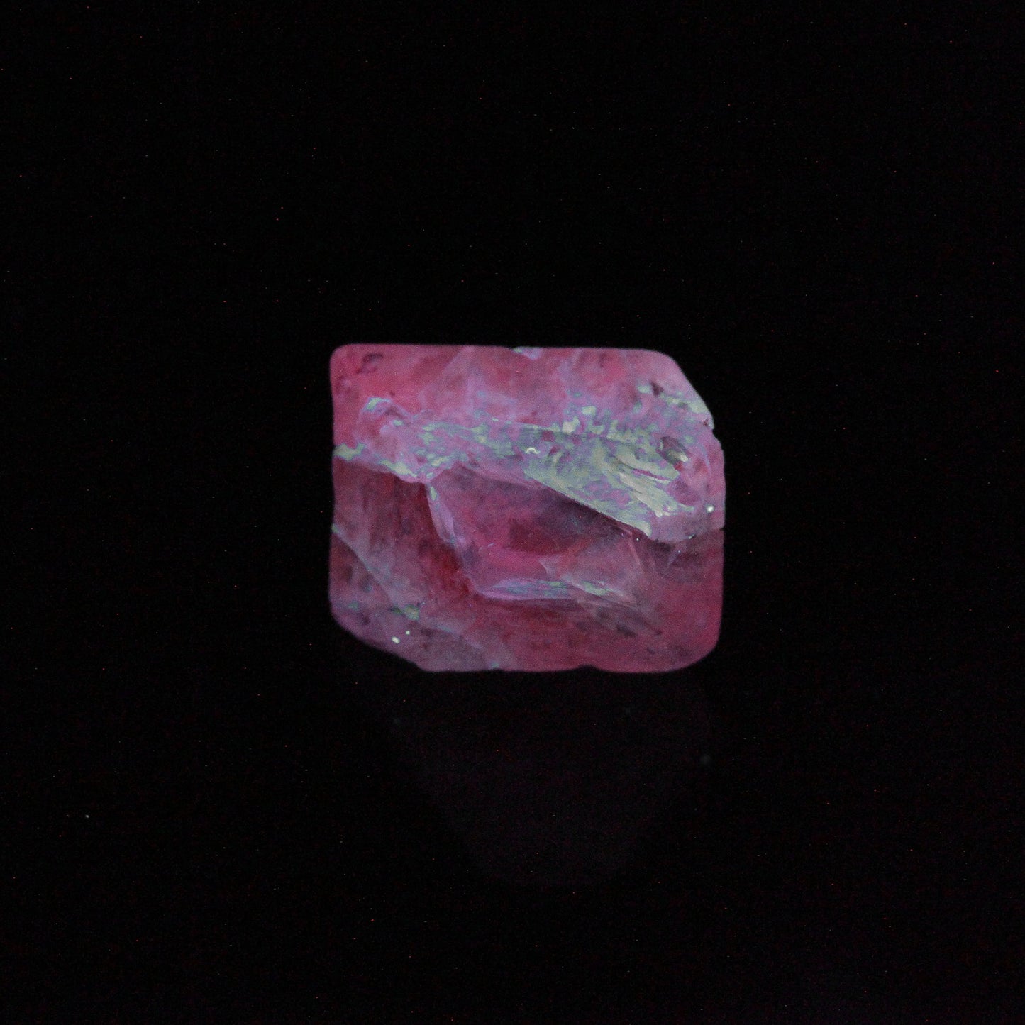 Spinel
("floater")