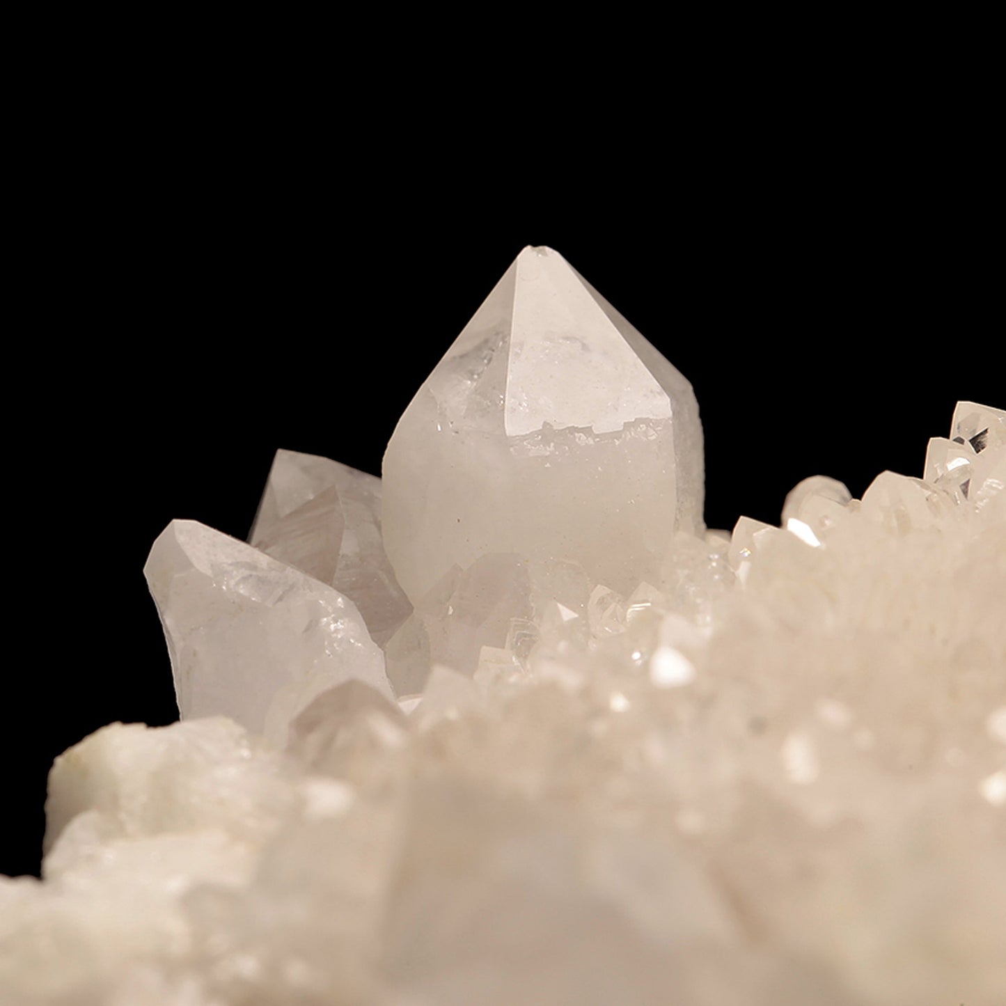 Quartz "casts" after Calcite on matrix