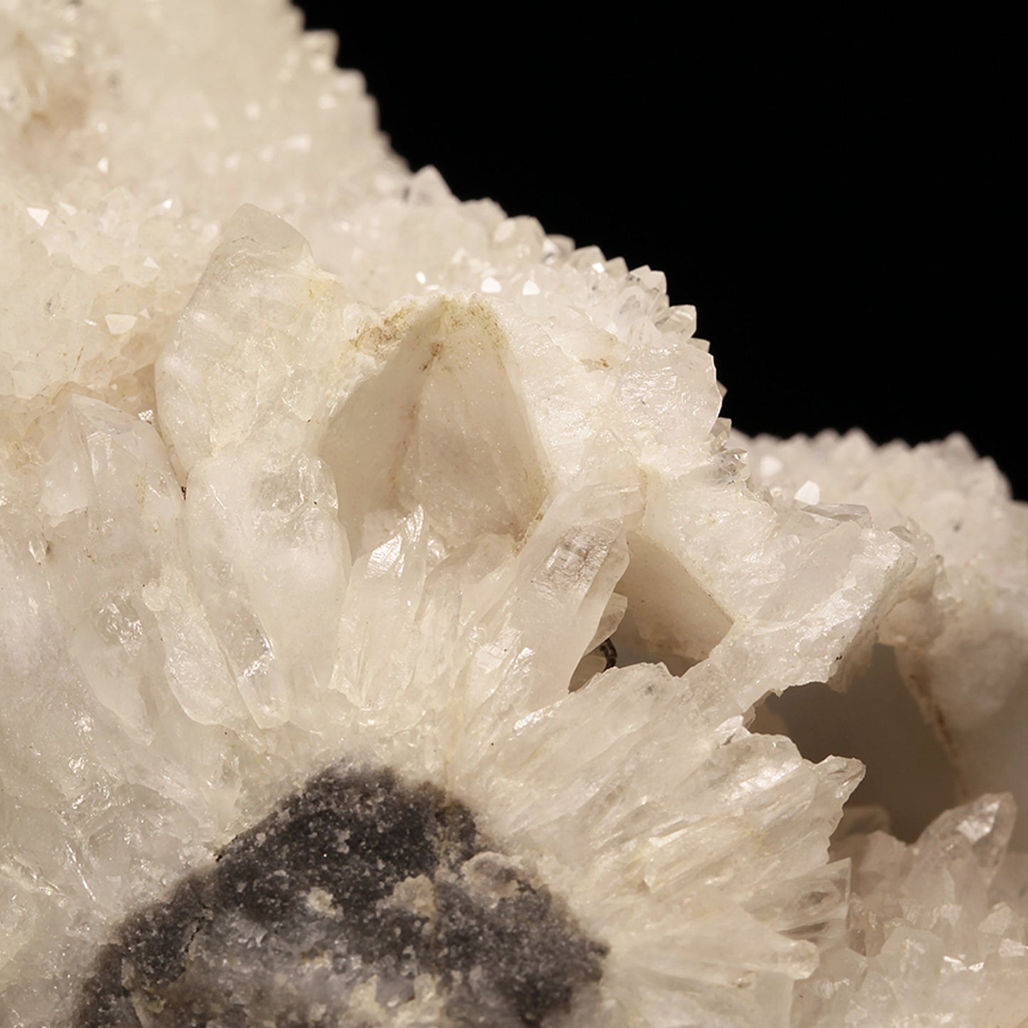 Quartz "casts" after Calcite on matrix