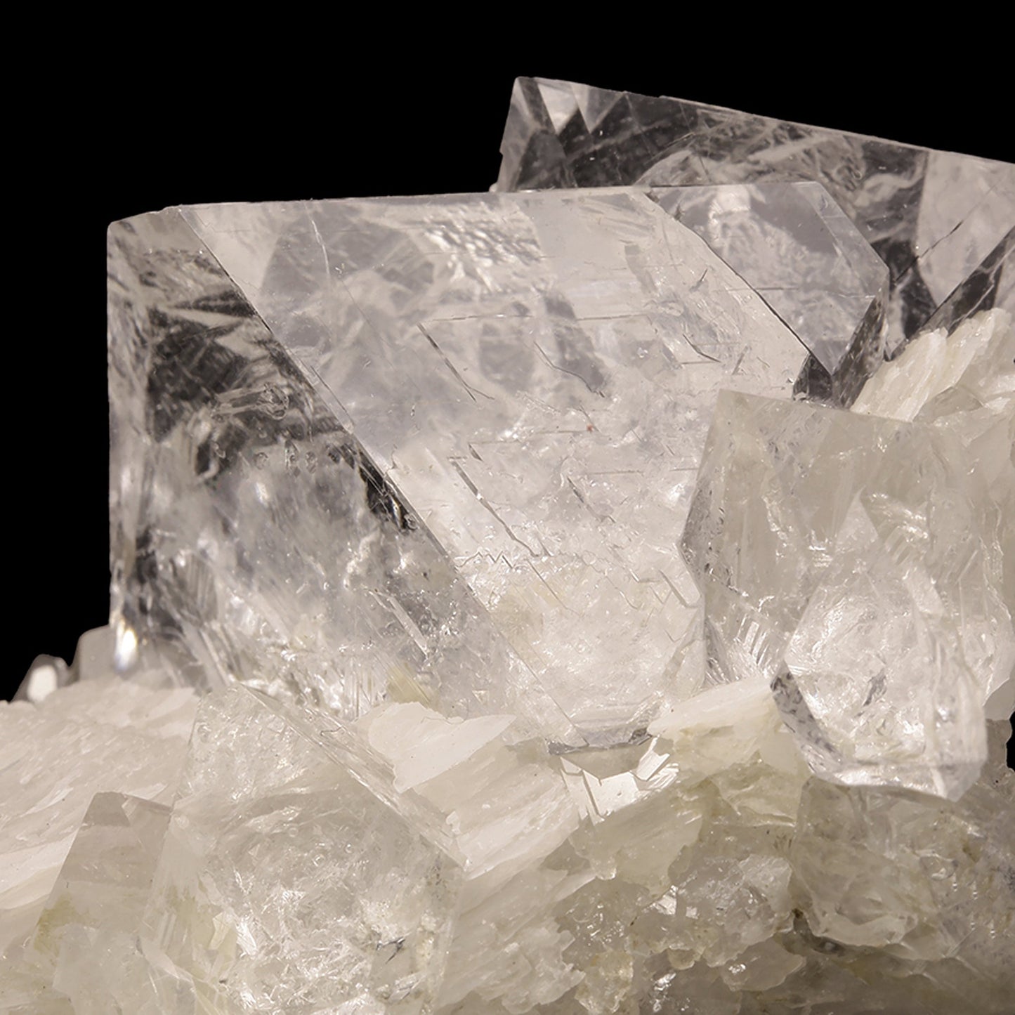 Fluorite with Calcite
(GEM "ice" crystals)