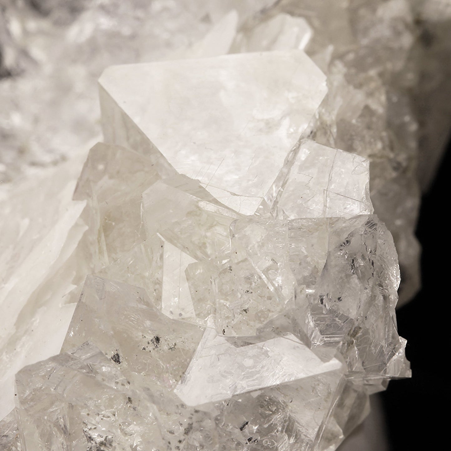 Fluorite with Calcite
(GEM "ice" crystals)