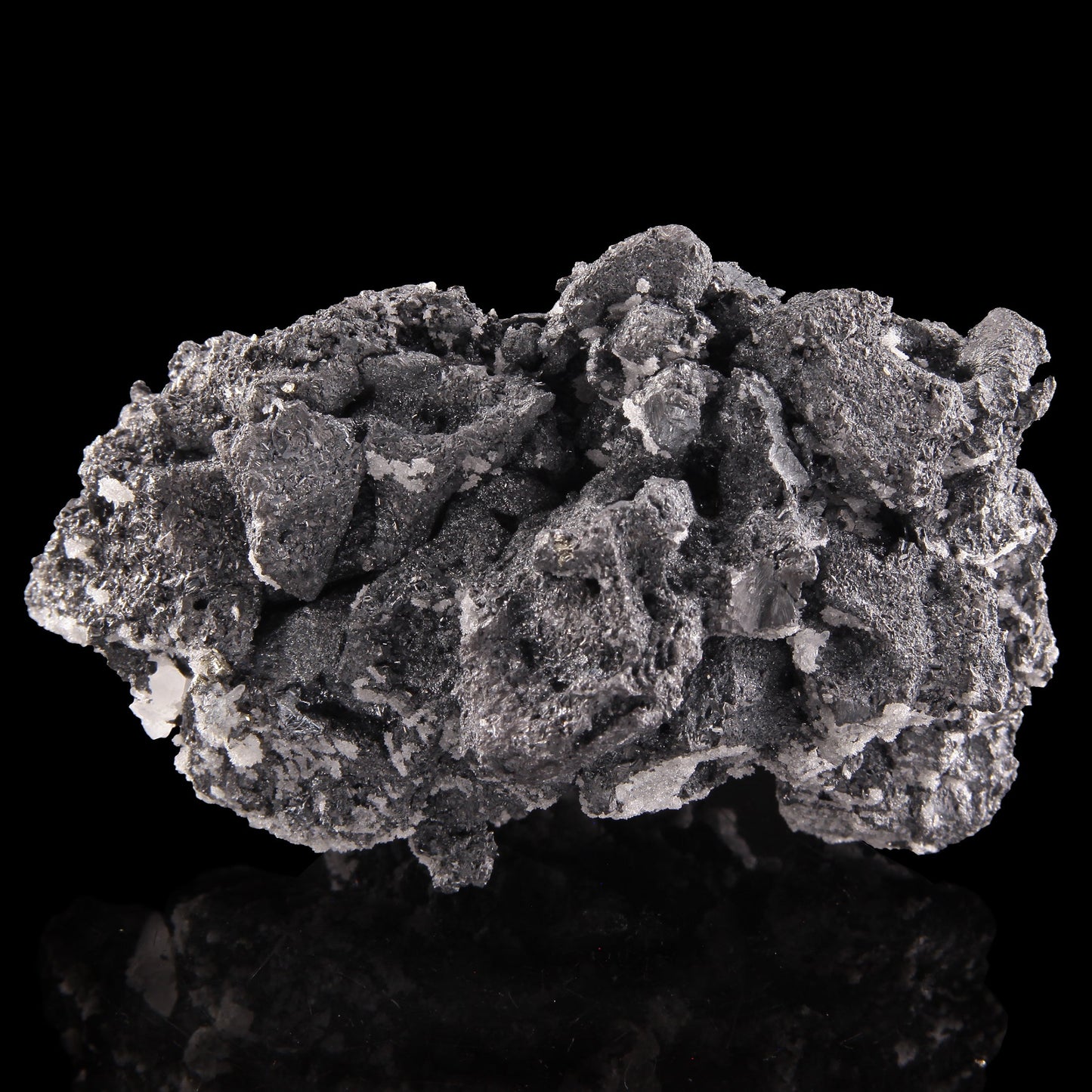 Polybasite
(pseudomorph after Acanthite)