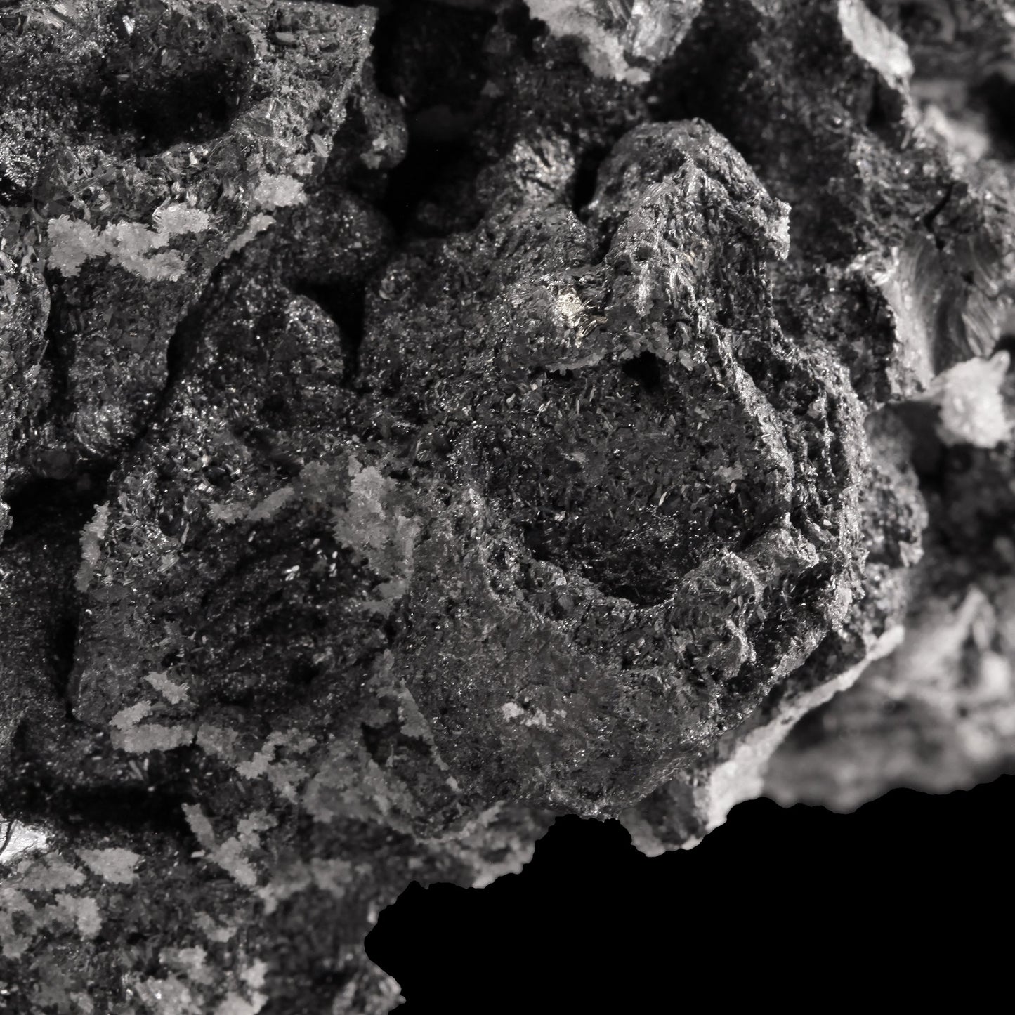 Polybasite
(pseudomorph after Acanthite)