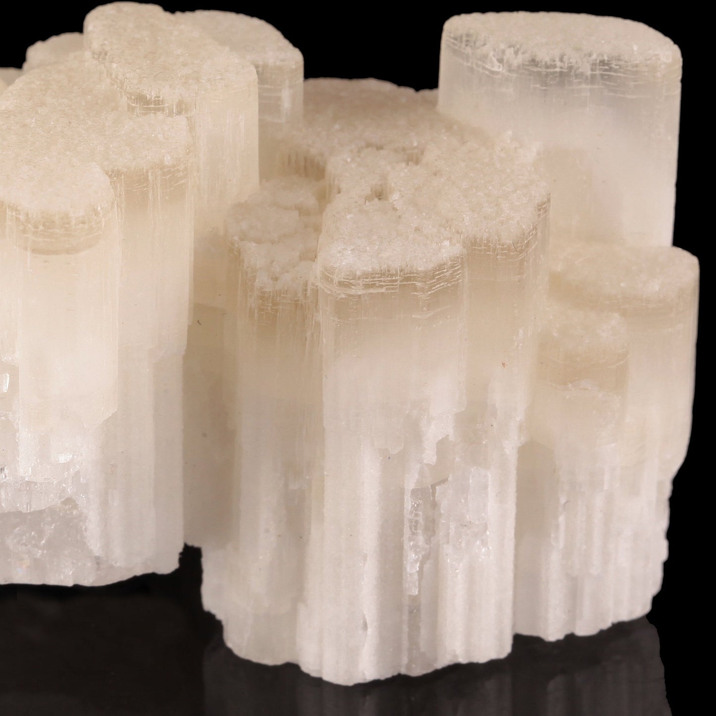Beryllonite