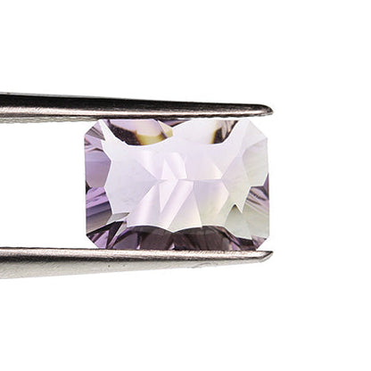 Ametrine 
(natural bi-color Quartz)
