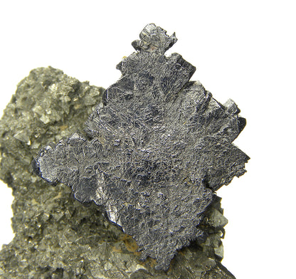 Bournonite on Pyrite
(excellent “cogwheel”)