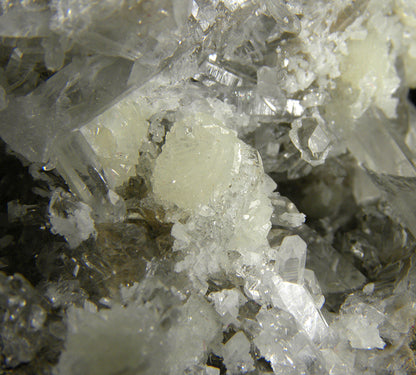 Wavellite with Quartz