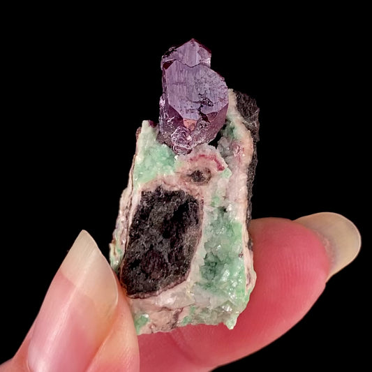 Cuprite on copper-bearing Dolomite