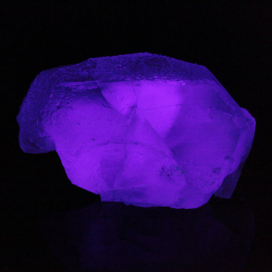 Fluorite 
(LARGE bi-color "Spinel-twin")