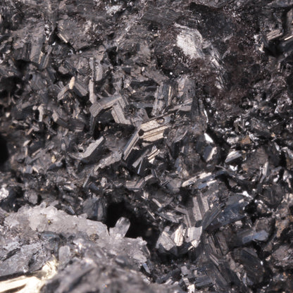 Polybasite 
(pseudomorph after Acanthite)